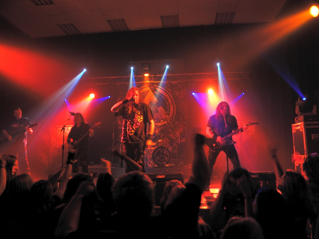 Arakain & iLive - Happysound