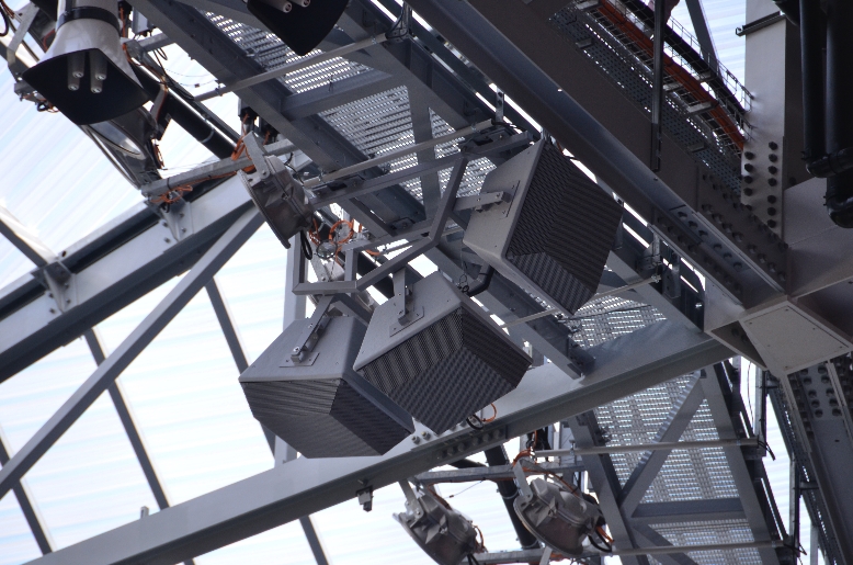 Instalace EAW a Powersoft ve stadionu Stade de Lyon