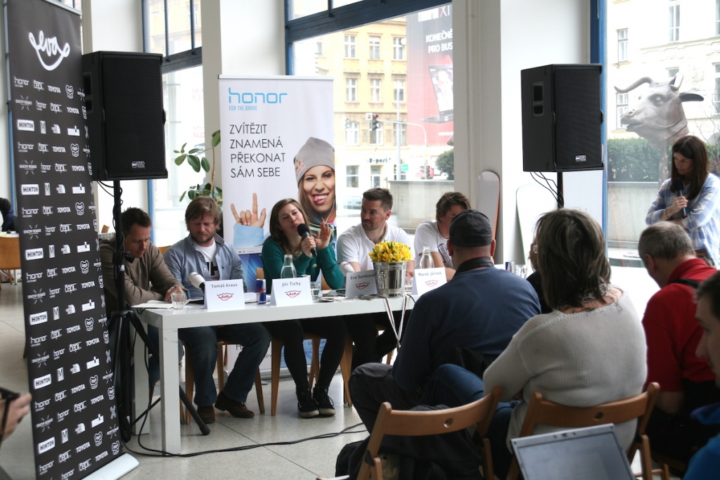 Tisková konference s Evou Samkovou