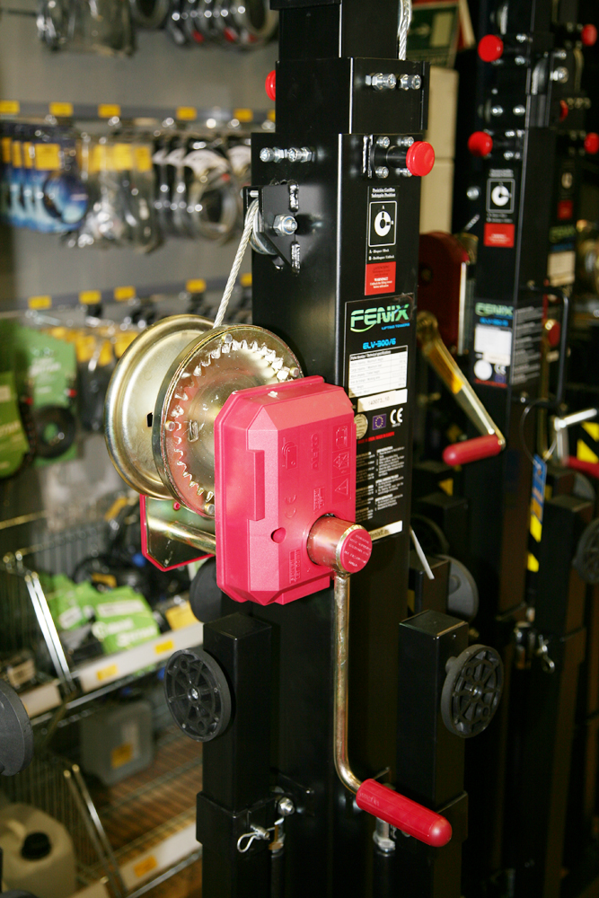 Teleskopické stativy Fenix nově v PRODANCE