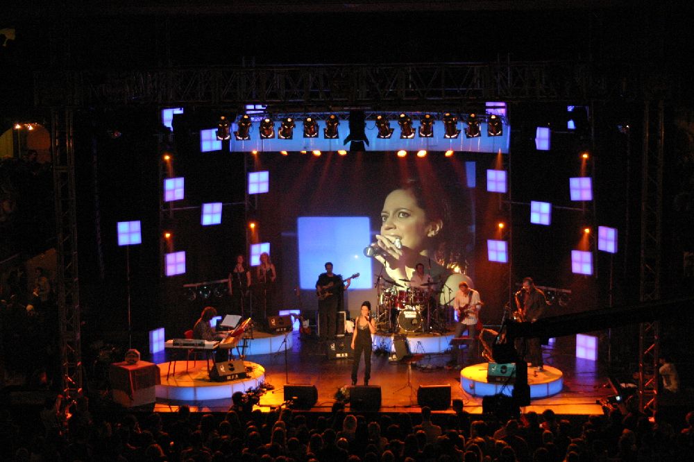 LUCIE BÍLÁ V LUCERNĚ