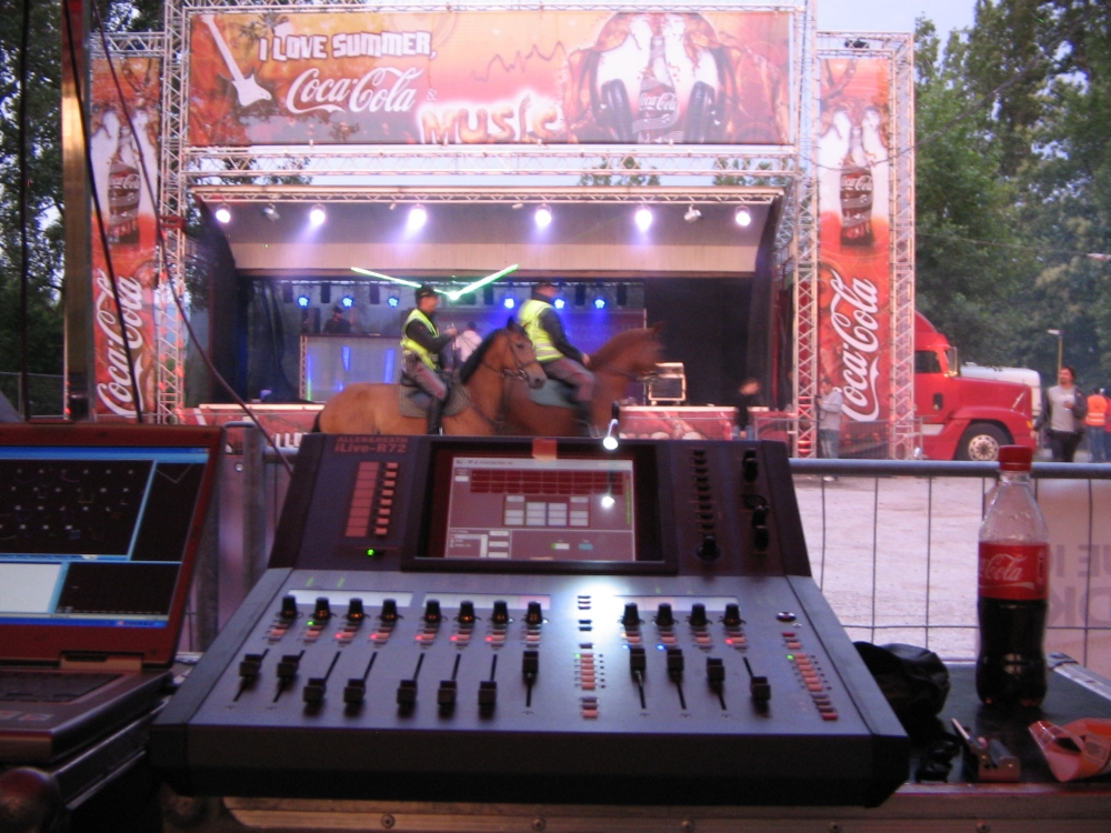 Tajvan Léto 2010 Coca-Cola Truck stage