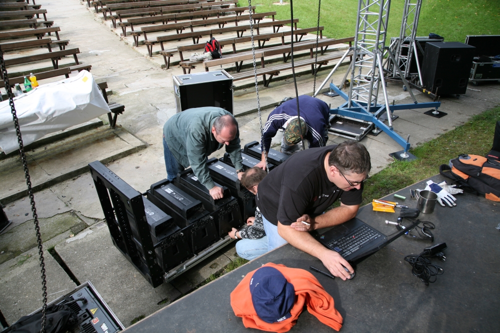 První várka fotek z DEMO2