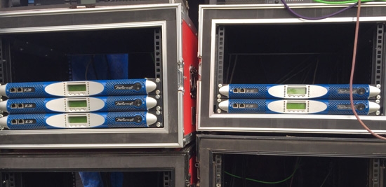 DJ Afrojack zahajuje turné se zesilovači Powersoft K20