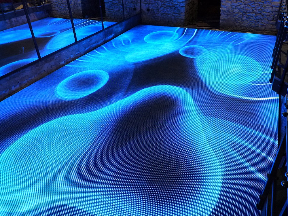 Instalace LED parketu