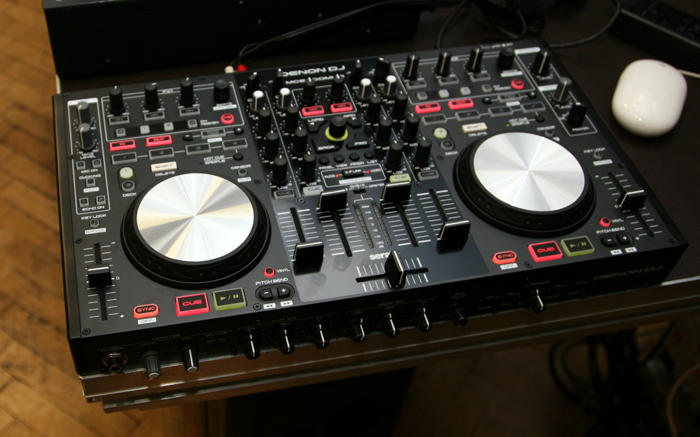 DENON DN-MC6000 MK2 poprvé v České republice