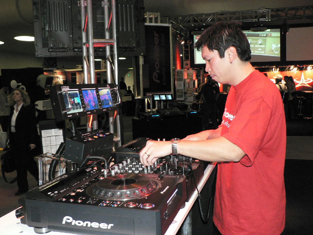 NAMM SHOW 2006 FOR DJs