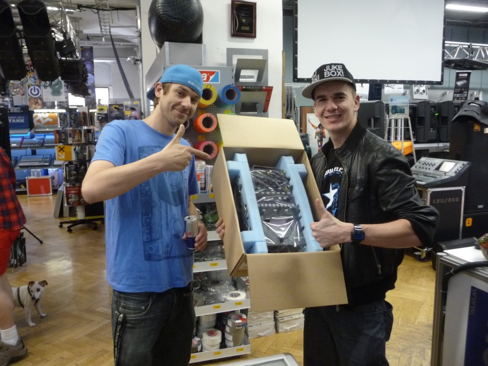 DJ ROCKSTAR a RANE SIXTY-TWO Z