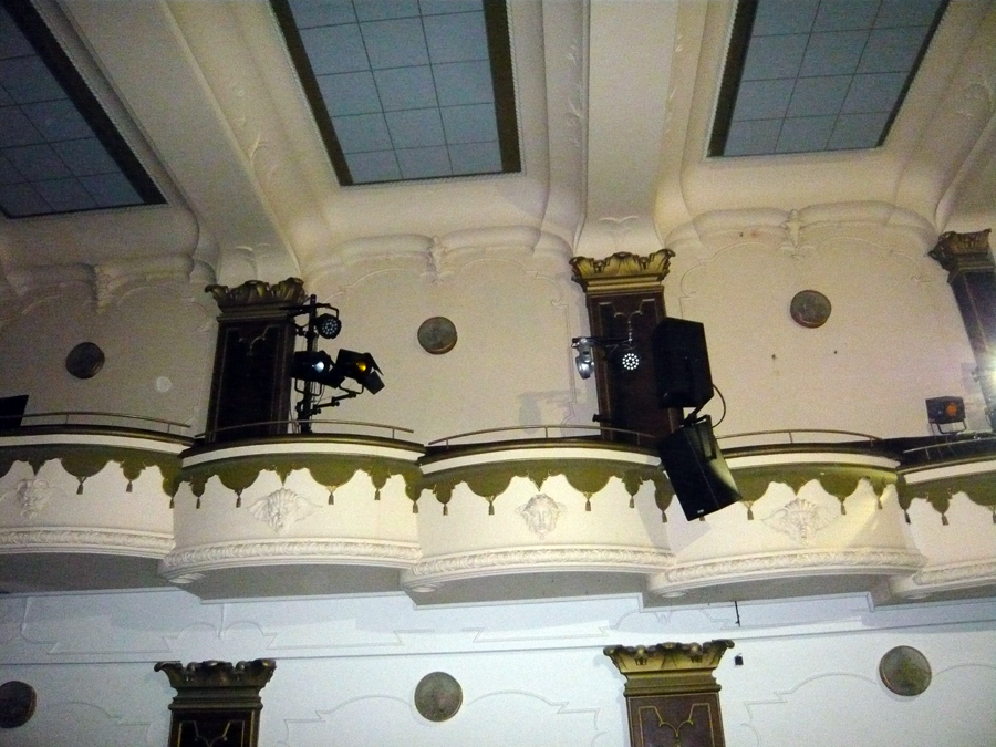 Hudební a divadelní Klub Ilusion – instalace