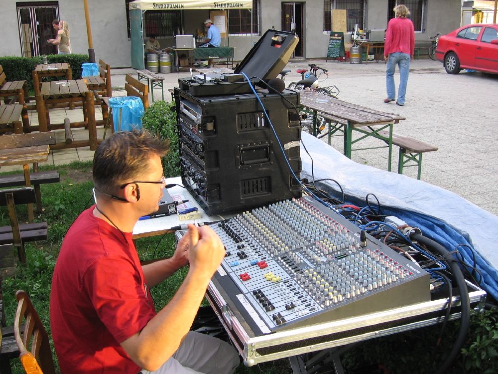 OKRESNÍ LIGA - TĚČOVICE U ZLÍNA