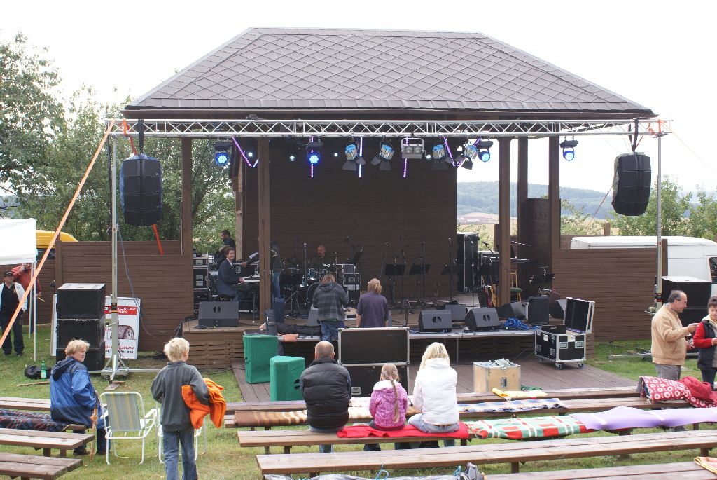 Valečov - Taxmeni a Karel Gott