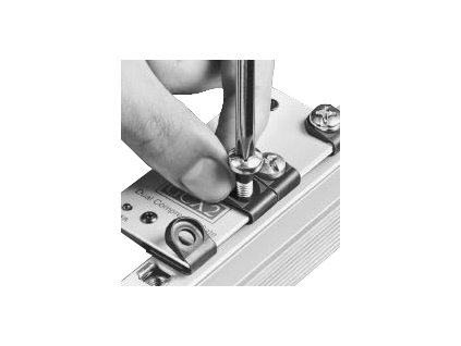 Adam Hall 5635 ochrana se šrouby