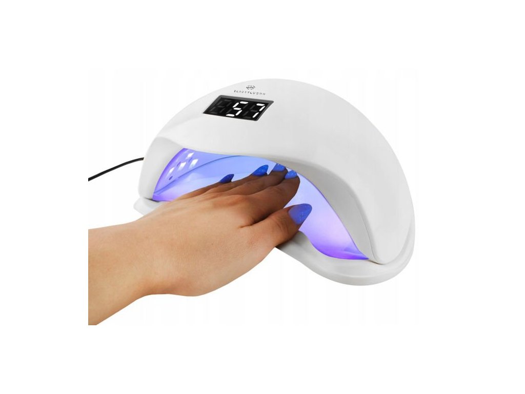 Jak na úpravu nehtů s našimi UV lampami na nehty?