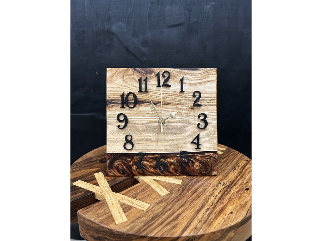 Hodiny Sweep Movement Coffee Brown