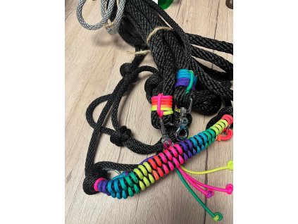 Provazová ohlávka jezdecká s otěžemi, Černá