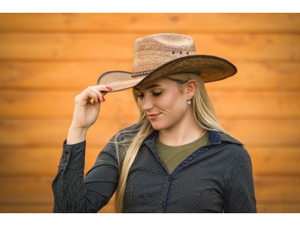 Equiwest 44 plna╠ü kvalita