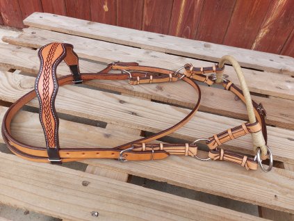 Zdobený sidepull, koňak