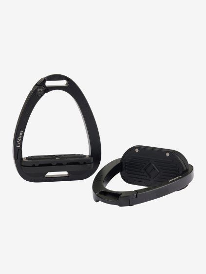 it05554 product juniorvectorbalancestirrup black 02 1