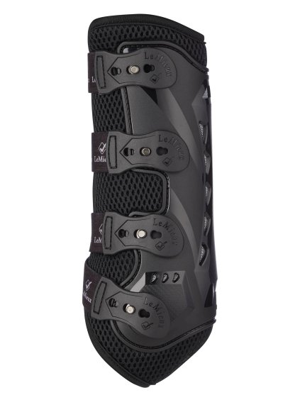 lm snug boot pro black1 lr