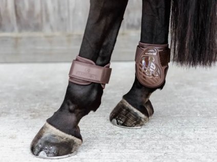 Strouhačky KENTUCKY Young Horse - hnědé, S