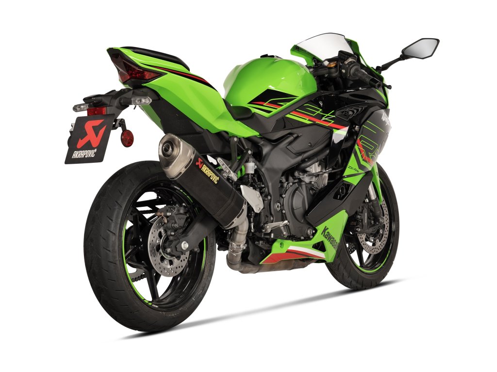 sk Výfuk Akrapovič Kawasaki Ninja ZX-4R 23-24 Slip-On Line