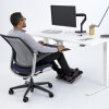 humanscale-fr500k-podlozka-pod-nohy-cerna