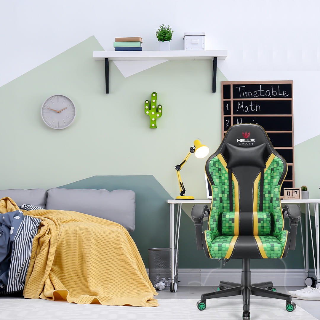 Detská herná stolička Hell's Chair KIDS Cube v izbe
