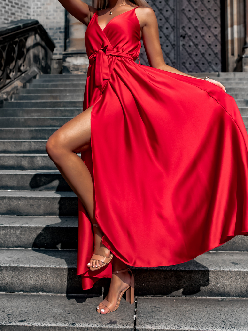 Červené elegantní dlouhé šaty FAIRYTALE | ErikaFashion.cz