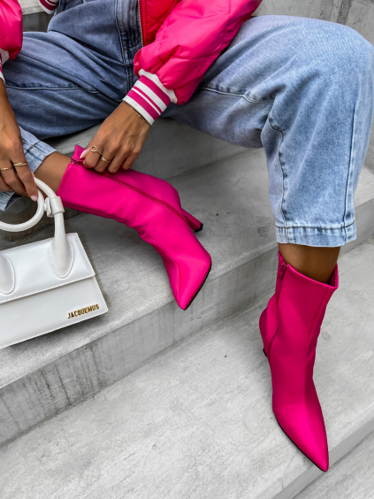 Růžové kotníkové boty JASPERY na podpatku