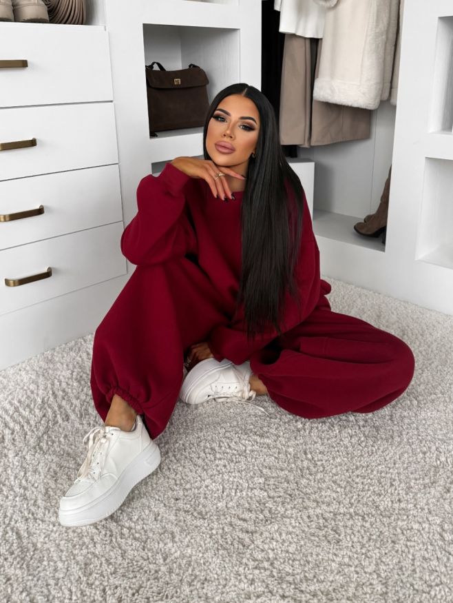 Bavlněné široké tepláky TAVELYS & oversize mikina LOFARI jsou definicí luxusního comfy stylu 🤍 Hebké, pohodlné a zároveň...