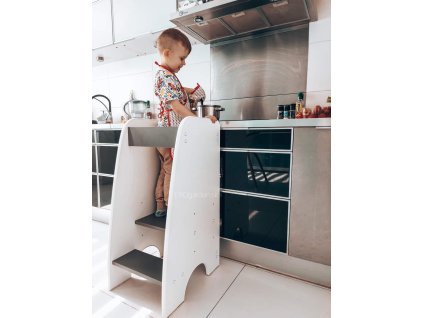Detský pomocník v kuchyni