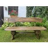 Sitzbank aus Agatholz mit Anstrich