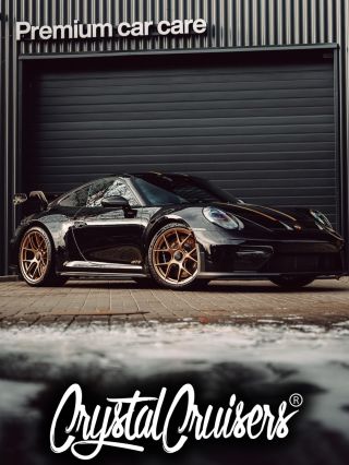 Čistá mechanická symfonie. 🎻 9 000 otáček, atmosférický motor a balíček Weissach, který nezná kompromisy. Tahle 911 GT3 v...