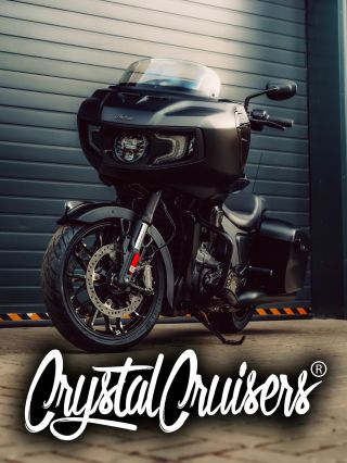 Svoboda je něco, co musíme chránit, pečovat o ni, protože je křehká, ikdyz má sílu a je odvážná, stejně jako tahle svoboda...