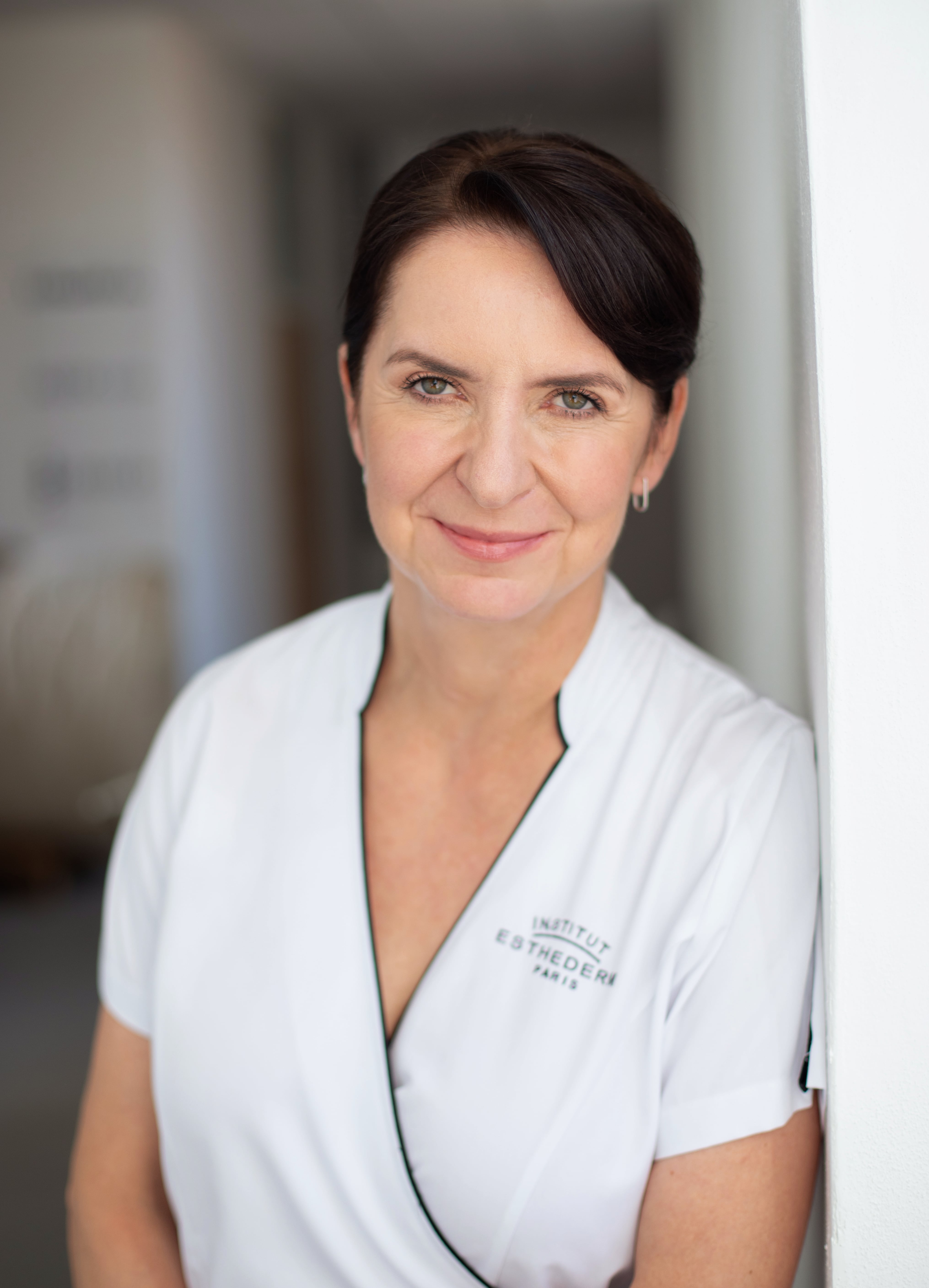 Lenka-esthederm-300px