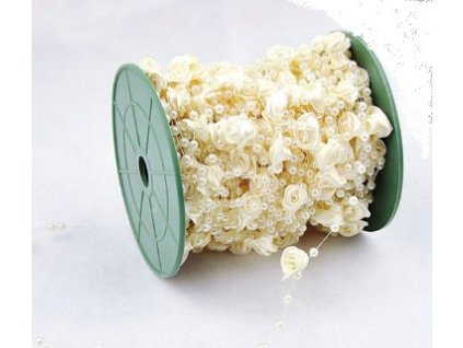 DEKORAČNÍ ŘETĚZ RŮŽIČKY „smetanové“ 50cm - Vlasové doplňky 1ks