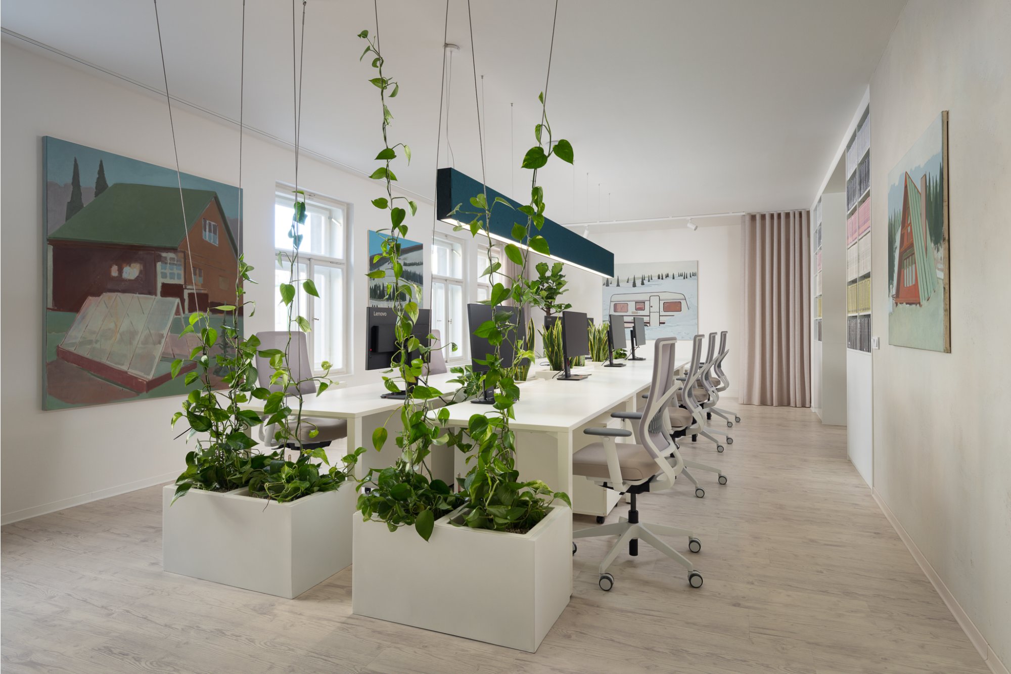 Designové květináče, které mění kanceláře v inspirativní prostory