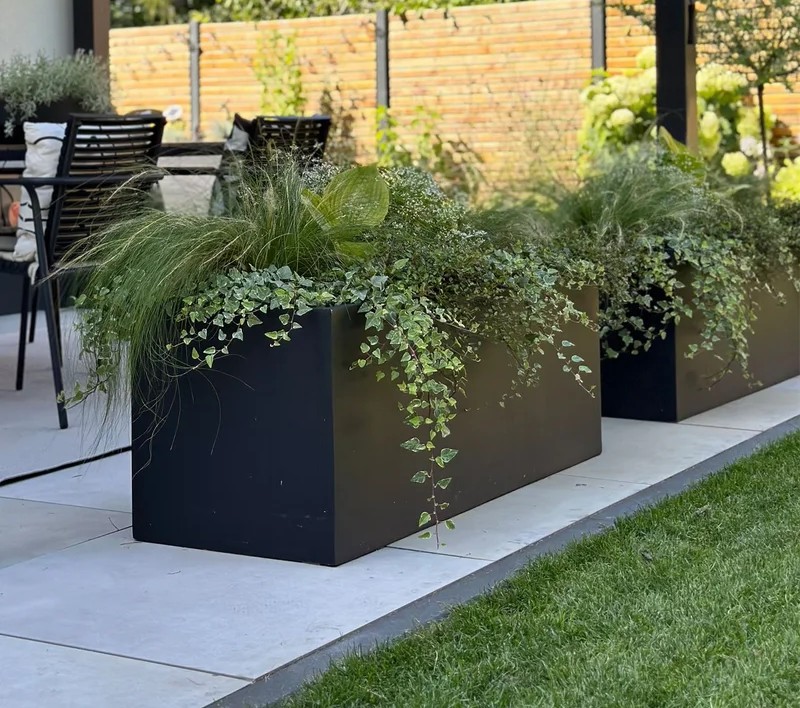 pflanzkuebel-pflanztrog-anthrazit-terrasse-garten-maxi-120x45x45-01