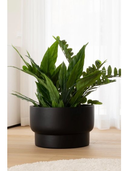 Dizajnový kvetináč LIVELLI, sklolaminát, výška 33 cm, čierny