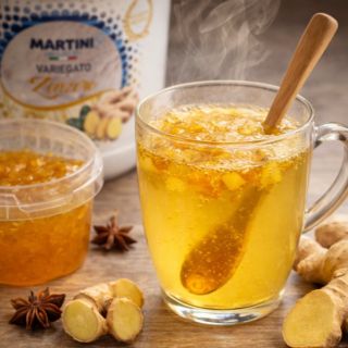 Zázvor ochucovací pasta s kousky 200g za 102,-Kč. Skvělá i do zimních nápojů nebo moderních „ginger“ dezertů - nový trend....