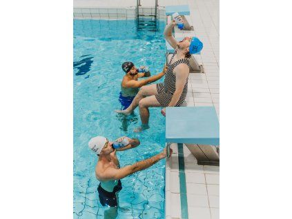 Lahev na pití modrá