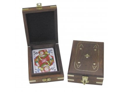 Karty v dřevěné truhle 11,5 x 9 x3,7 cm