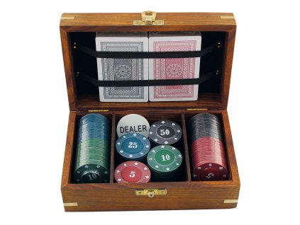 Hra poker v dřevěném boxu