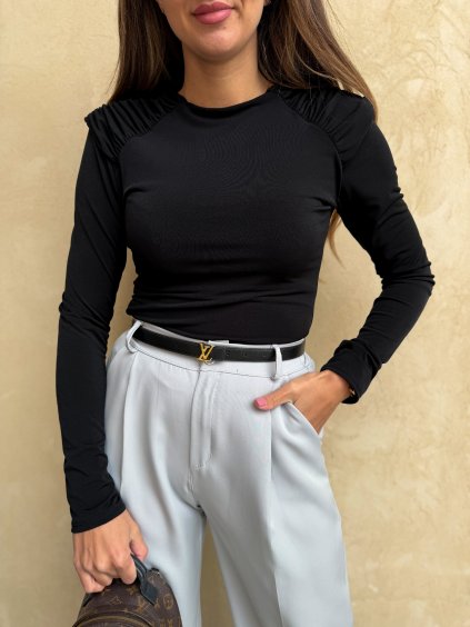 Přiléhavý top s ramenními vycpávkami Black