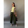 kalhoty-s-lehkym-rozparkem-khaki-eshopat-cz-3