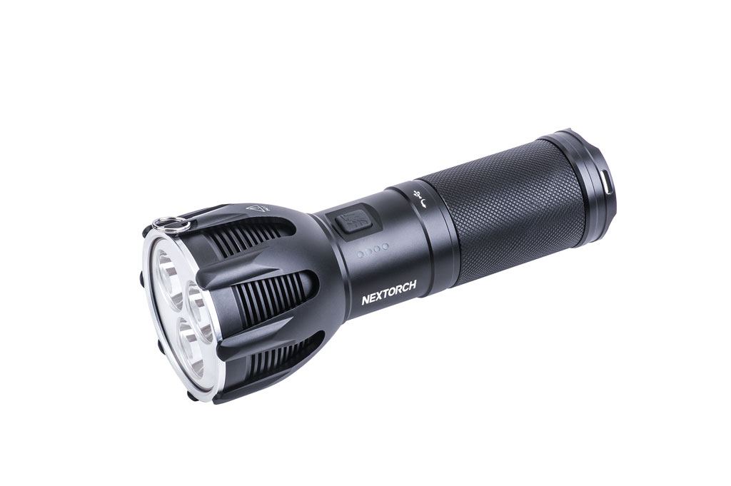 NexTORCH Nabíjecí LED svítilna Saint Torch 30