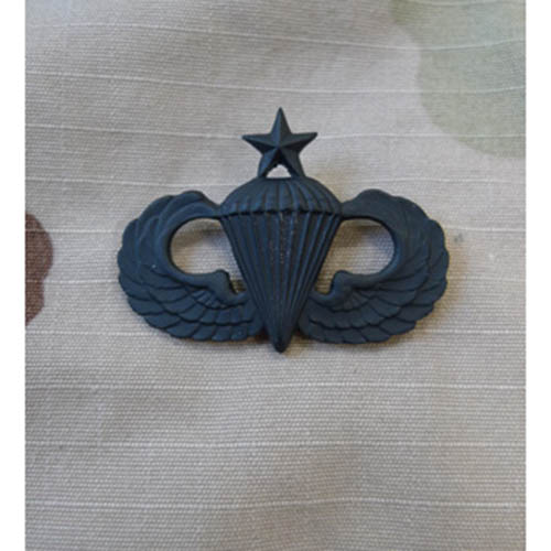 Armáda U.S. Odznak US PARACHUTIST Senior - ČERNÝ Barva: Černá