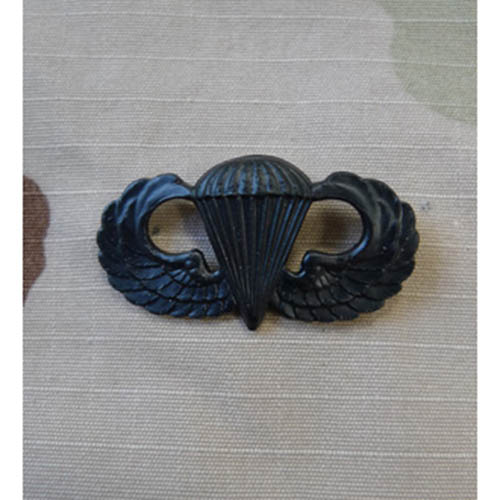 Armáda U.S. Odznak US PARACHUTIST Basic - ČERNÝ Barva: Černá