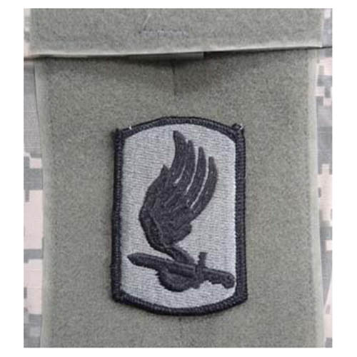 MILITARY RANGE ášivka 173rd AIRBORNE BDE VELCRO - FOLIAGE Barva: FOLIAGE