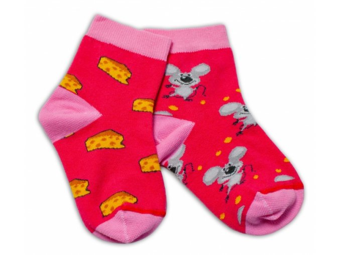 Baby Nellys Bavlněné veselé ponožky Myška a sýr - tmavě růžová